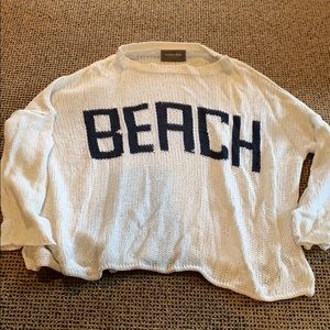 CROPPED BEACH SWEATER SIZE XS LIKE NEW